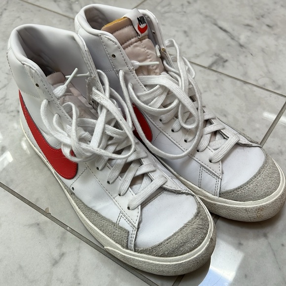 Nike Blazers Women’s - Picture 5 of 5